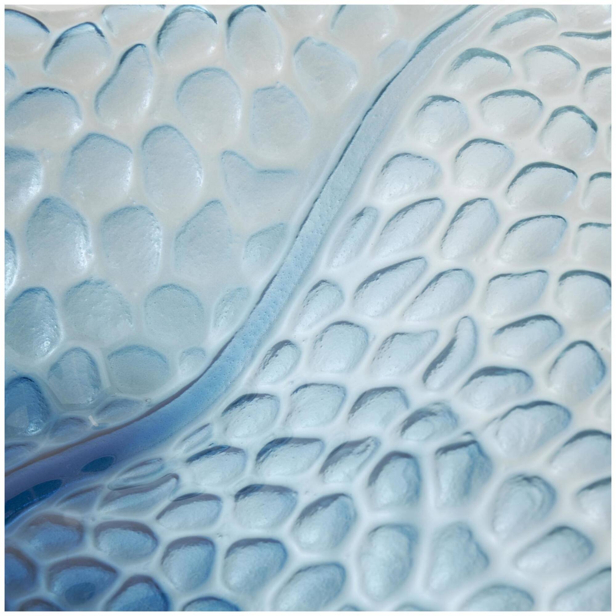 19.5" Blue Ombre Glass Starfish Charger with Metal Stand